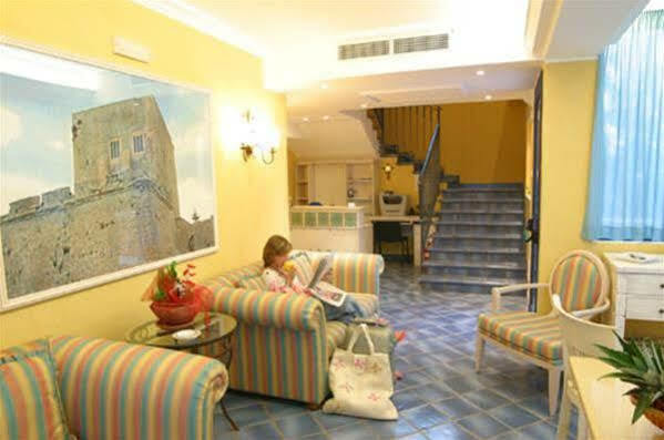 Motel - Hotel Nautico Pozzallo Eksteriør billede